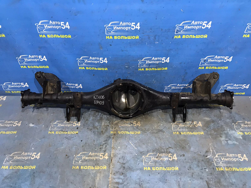 Чулок заднего моста TOYOTA HIACE 1993-1995