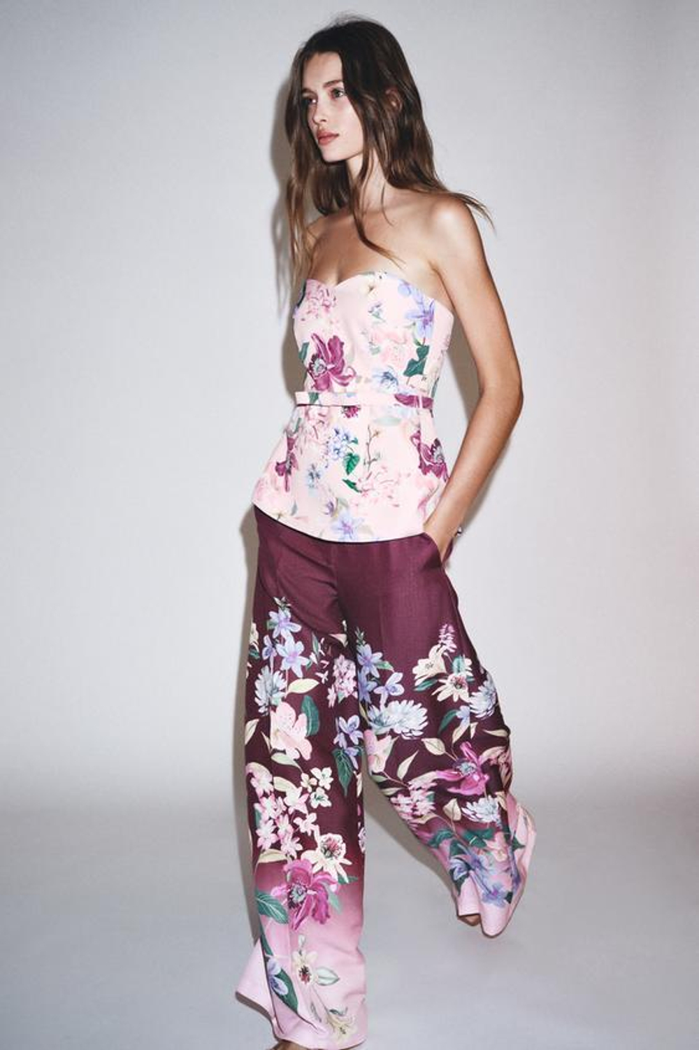 ZARA БРЮКИ ШИРОКОГО КРОЯ С ЦВЕТОЧНЫМ ПРИНТОМ, РАЗНОЦВЕТНЫЙ