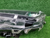 Фара правая Toyota RAV4 5 XA50 (2018-н.в.) LED