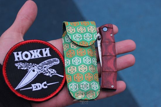 Складной нож Mcusta Take damascus vg10 blade Stamina wood handle MC-0075D c клинком из стали VG-10 San Mai (Laminated Stainlesss Damascus) рукоять дерево