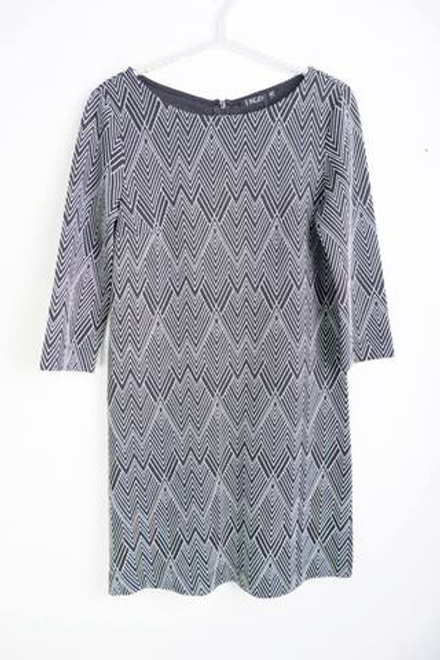 Платье Incity монохромное, визуально на 40 размер