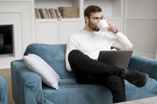 Топ-5 недорогих диванов для гостиной. 🛋️✨
