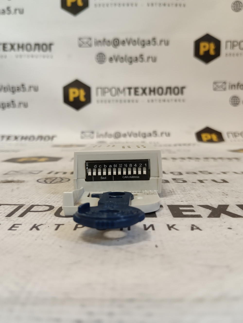 Lenze E94AYM44 с хранения