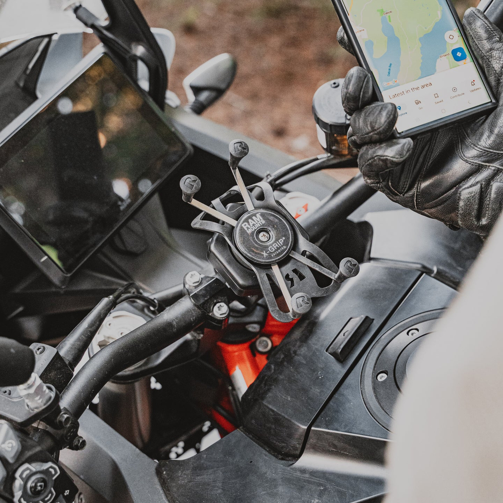 Держатель телефона RAM® X-Grip® Large с Vibe-Safe™ и креплением Tough-Claw™ Small