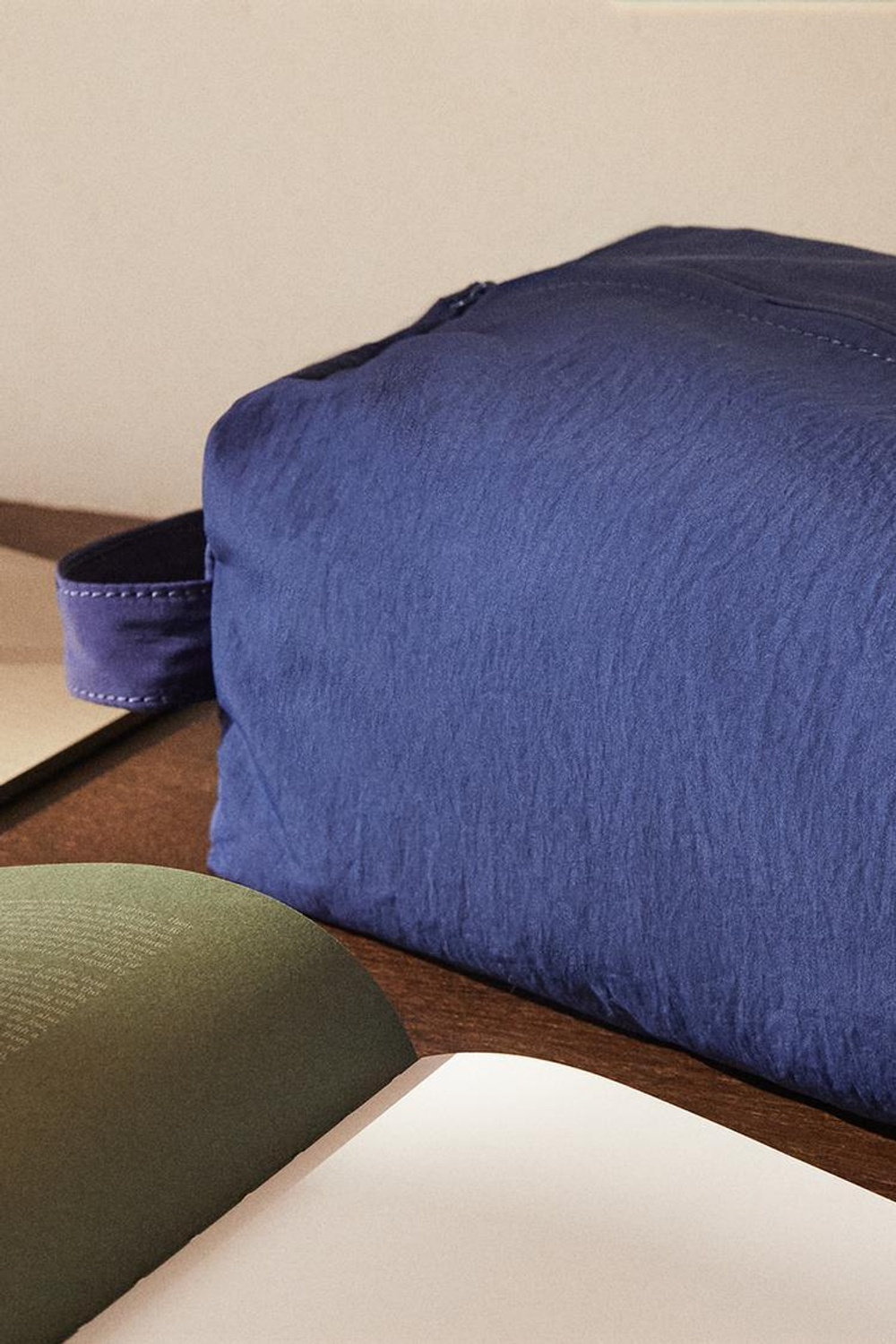 ZARA HOME БОЛЬШАЯ КОСМЕТИЧКА ИЗ ТЕХНИЧЕСКОЙ ТКАНИ, СИНИЙ