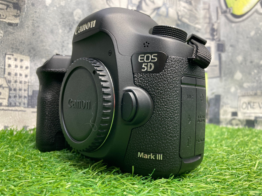Canon EOS 5D Mark III 300 кадров