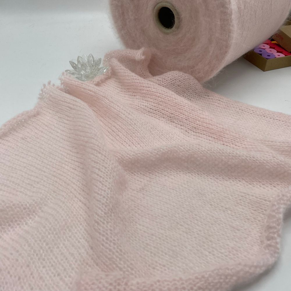 LAGOPOLANE 32% альпака 43% полиакрил 25% полиамид