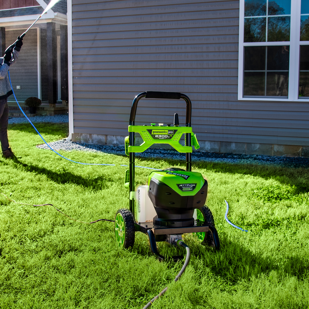 Мойка высокого давления бесщеточная Greenworks GDPW-Semi-P15 Арт. 5106007, 180 бар