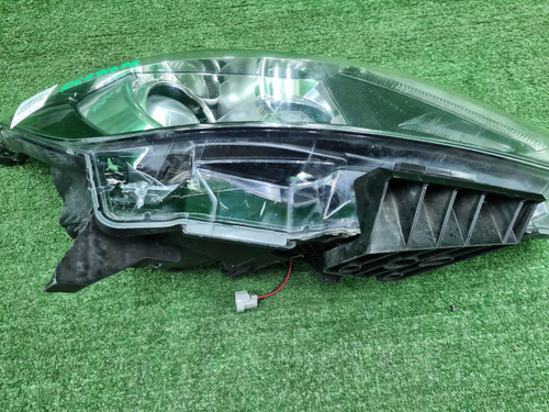 Битая Фара правая Nissan Qashqai J11 (2013-2019) галоген