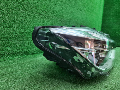 Фара правая BMW 3er F30 (2015-2020) LED