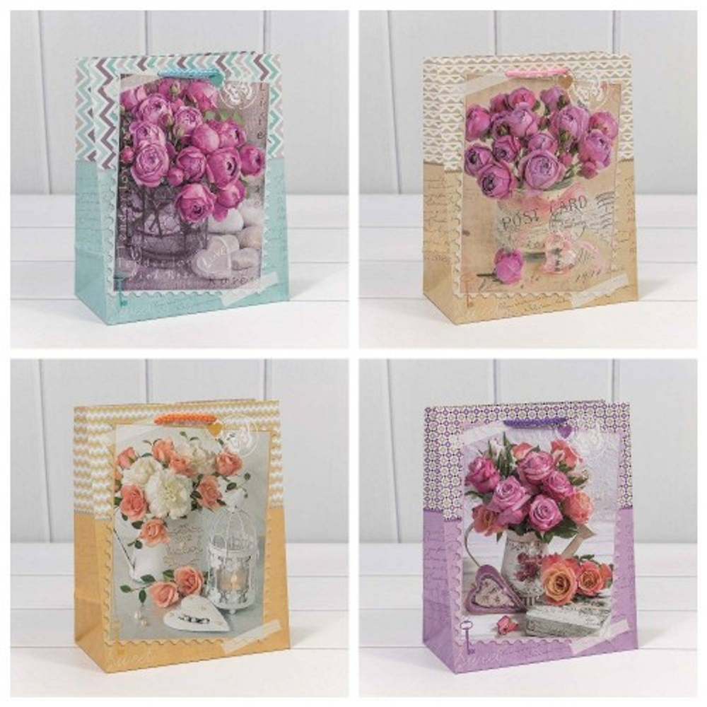 Пакет подарочный 18х23х10см "Цветы" матовый (Микс)