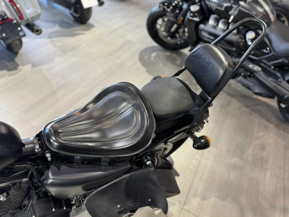 Harley-Davidson Sportster 883