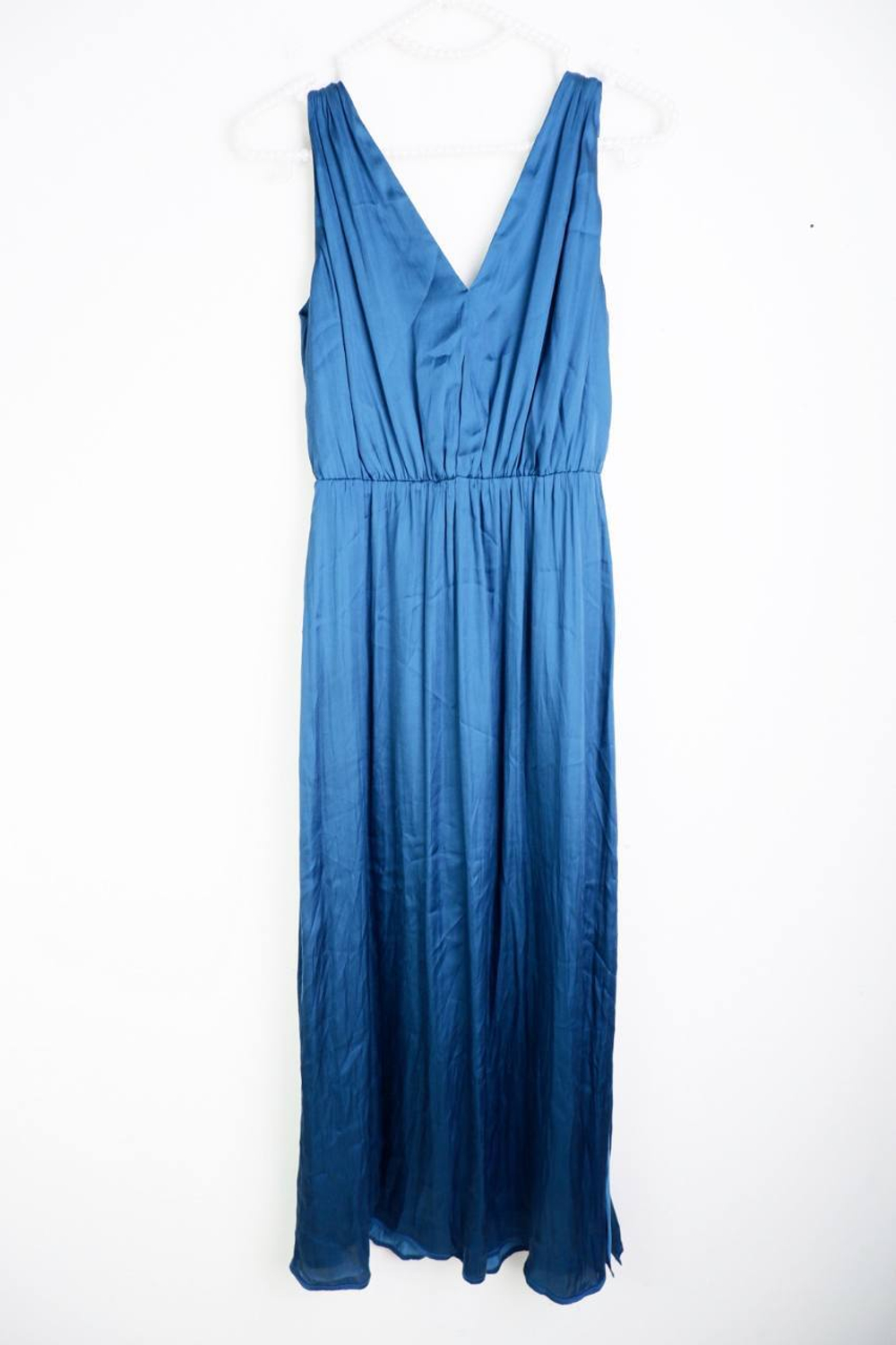 Платье H&M шелковистое, маркировка 36, визуально на 42 размер