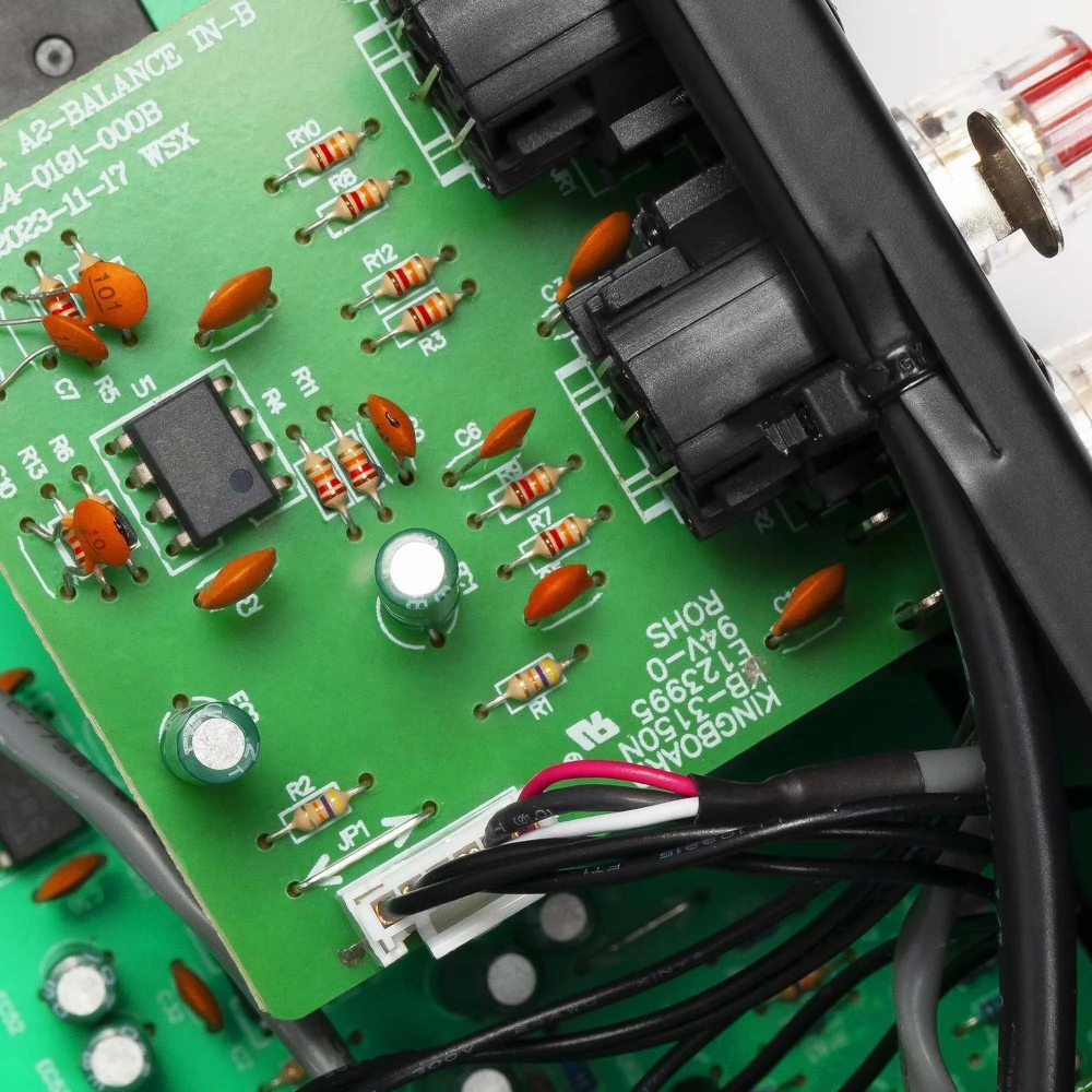 Усилитель мощности Premiera A2