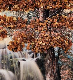 AMB-01/40 Картина «Голос воды» (с янтарной крошкой) пласт.рамка 33х42см