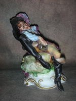 Статуэтка. Фарфор. Спящий мушкетёр. Capodimonte. Италия