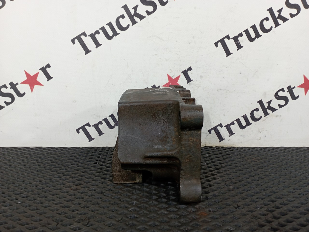 Подушка двигателя передняя