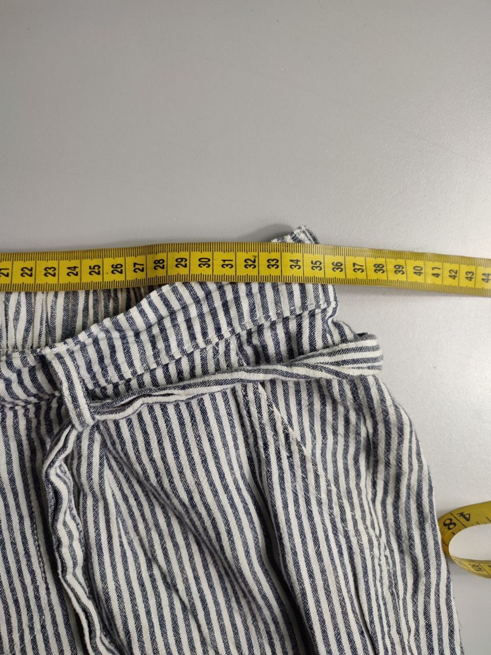 Брюки Colin's в полоску льняные, маркировка ХS, визуально на 42 размер