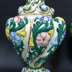 Винтаж: Пара ваз в стиле Capodimonte