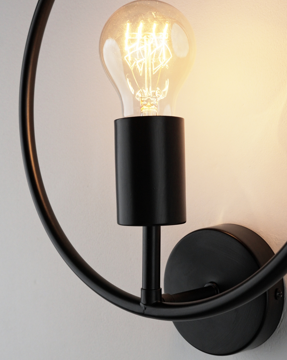 Светильник настенный Moderli V11582-1W Sachara