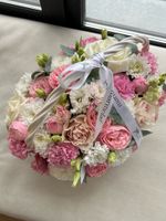 Цветочная корзина в розовой гамме