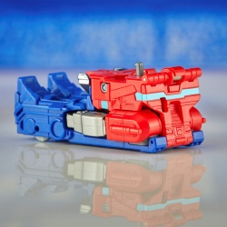 Hasbro Transformers One - Оптимус Прайм (Орион Пакс) фигурка с 1 зубцом F9387 / артикул   F9202 F9387  / GTIN 5010996215963