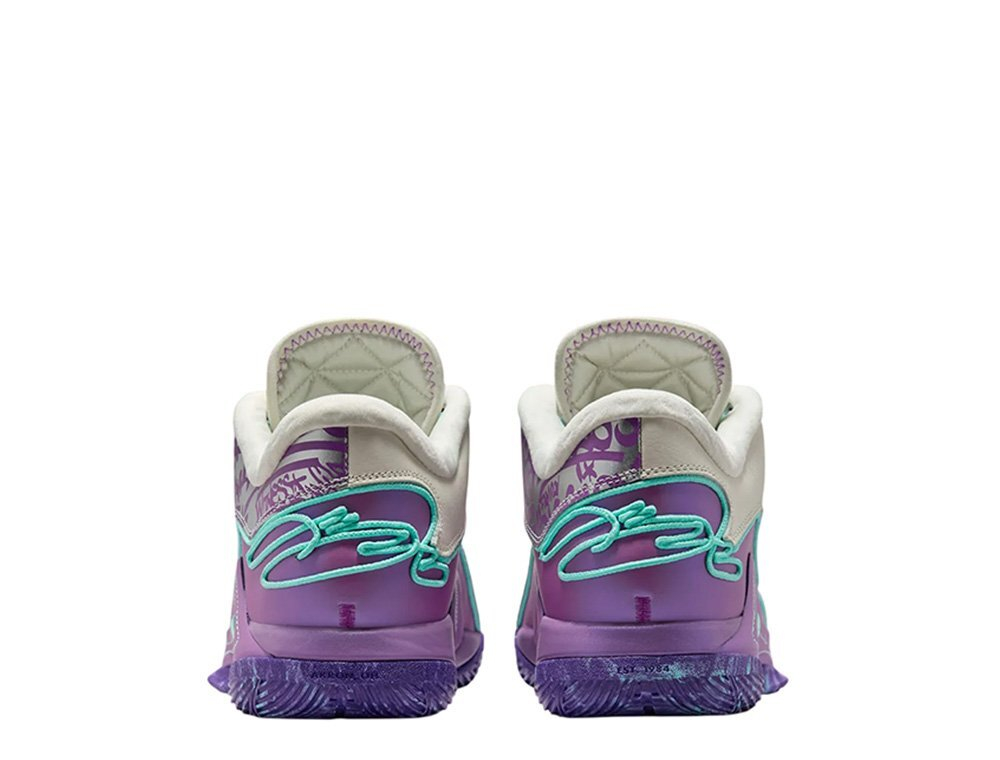 Баскетбольные кроссовки Nike LeBron XXII “Frozen Grapes” Soft Pearl/Hyper Turquoise/Vivid Purple/Court Purple