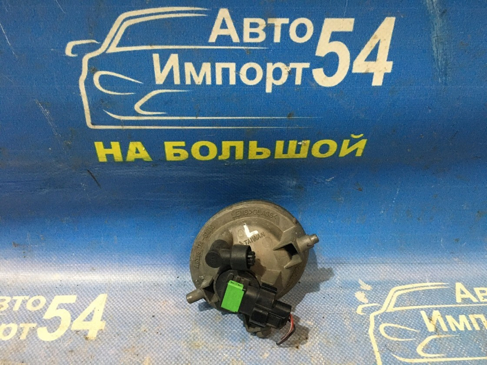 Туманка левая NISSAN LAFESTA 2011-2018