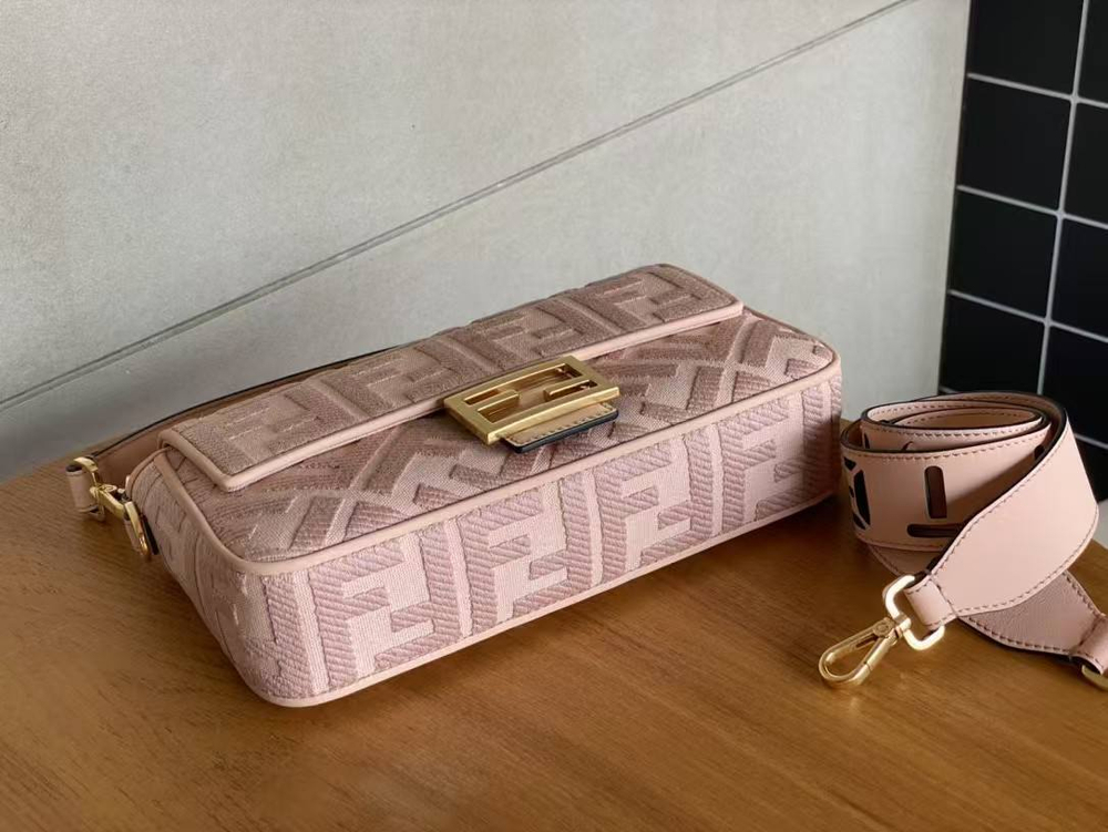 Сумка Fendi