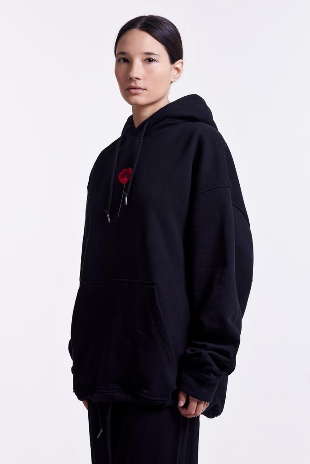 Худи Гербарий Мак Warm со шнурком в поясе черный