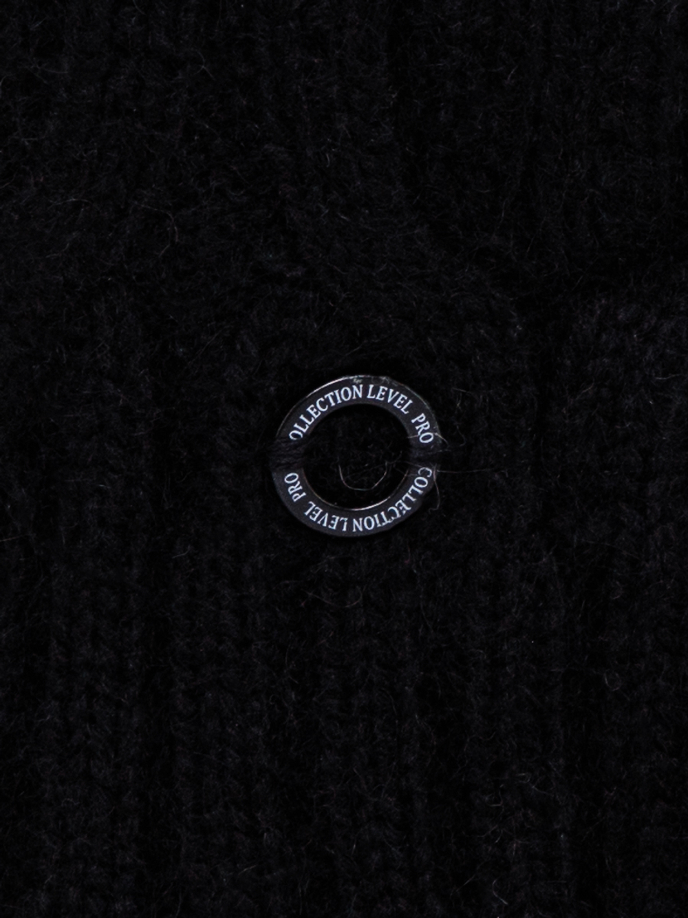 Капор Клеома из пряжи енота