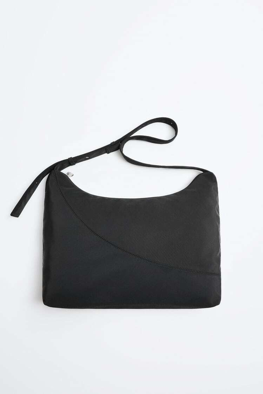 ZARA МЯГКАЯ СУМКА БОЛЬШОГО РАЗМЕРА, ЧЕРНЫЙ