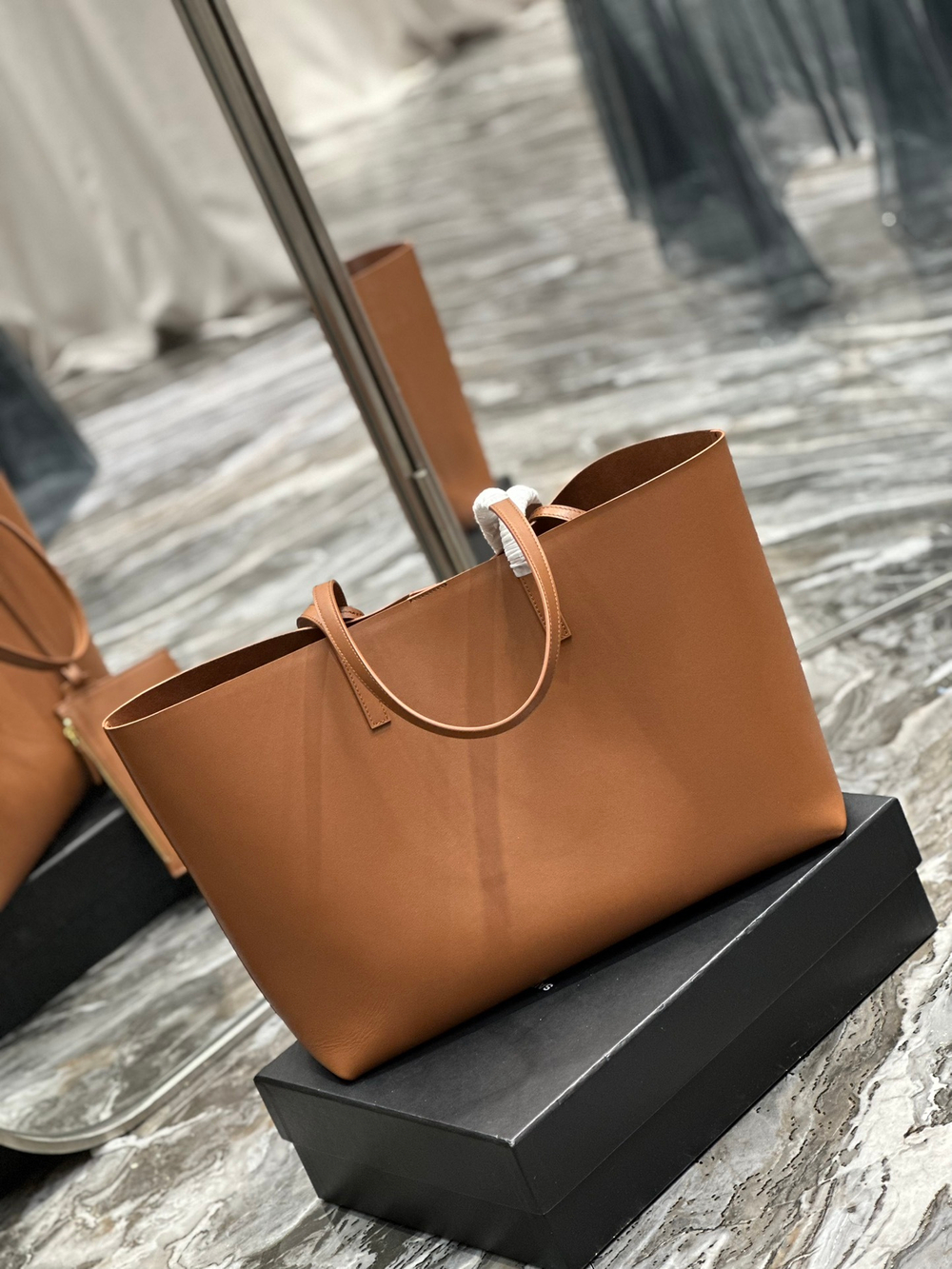 Saint Laurent Shopping Tote Bag