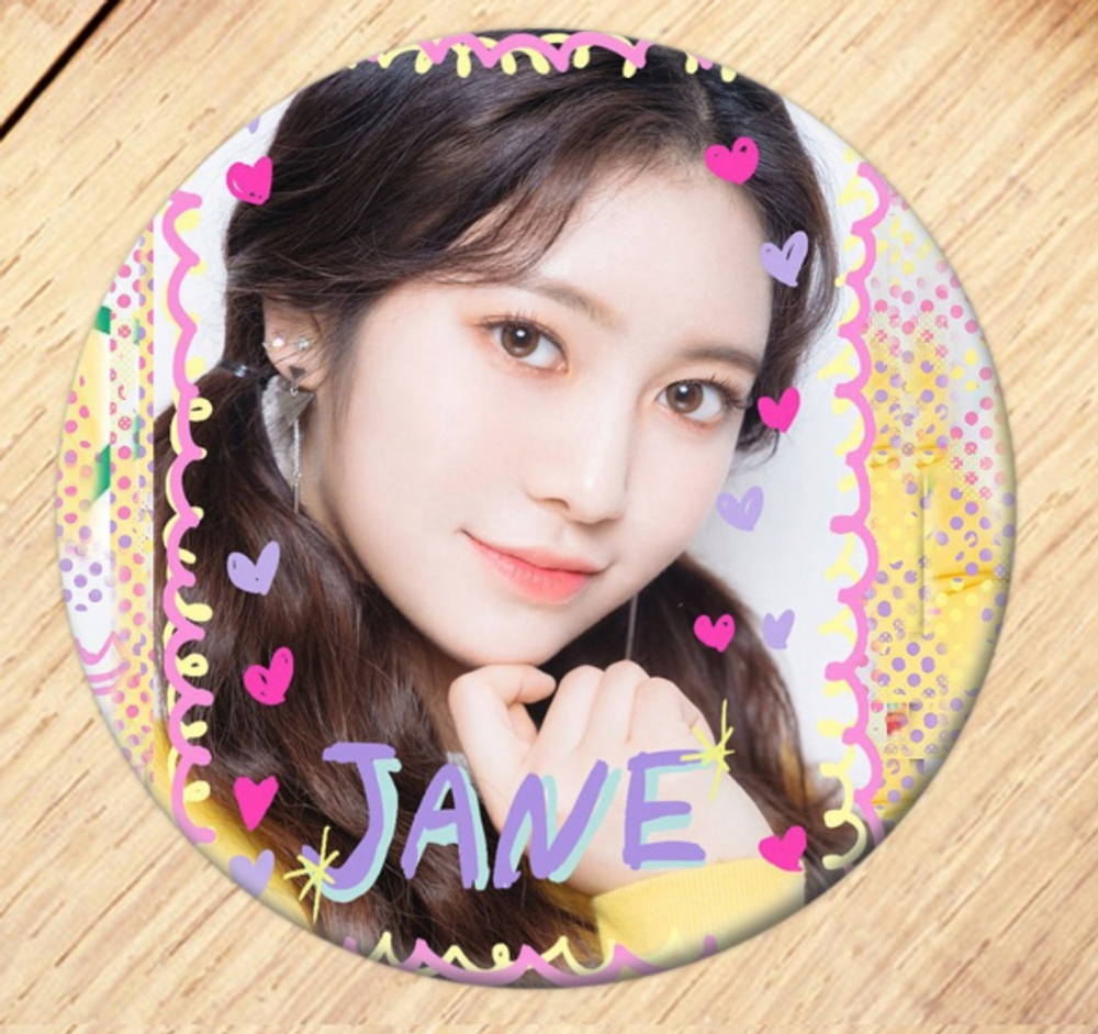 Значок (MOMOLAND)
