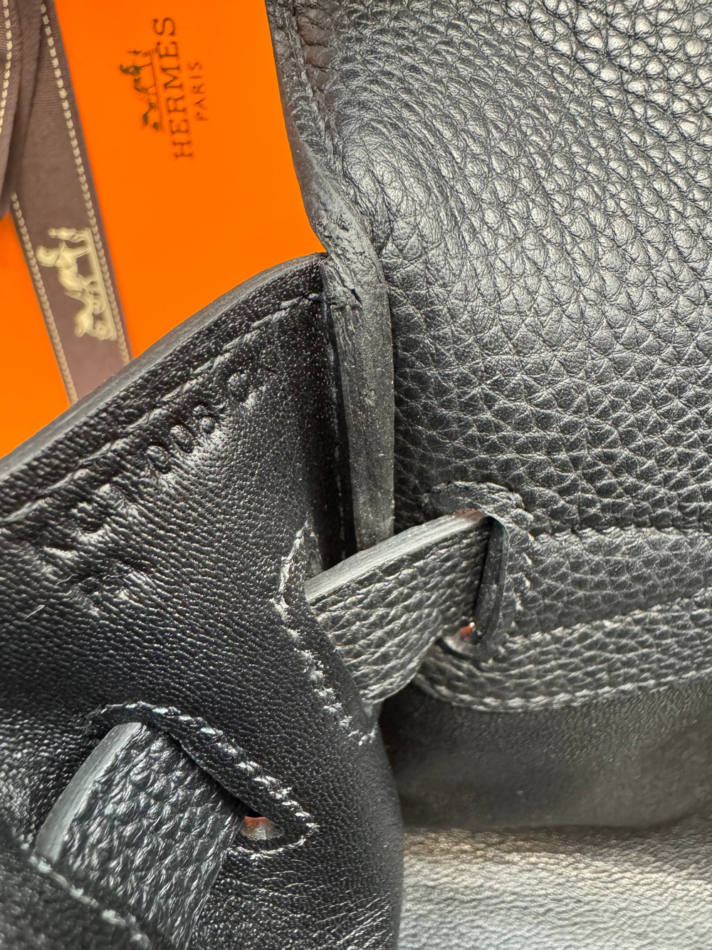 Черная сумка Hermes Kelly Messenger PM