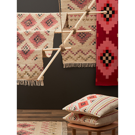 Ковер из шерсти по мотивам башкирских орнаментов 200х300см Tkano Cultural Heritage