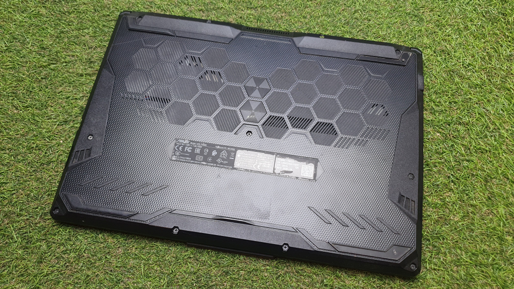 Игровой ASUS Ryzen 7/16Gb/GTX 1650 Ti 4Gb/144Hz/TUF Gaming A15 FX506I FX506II-HN222T/Windows 11