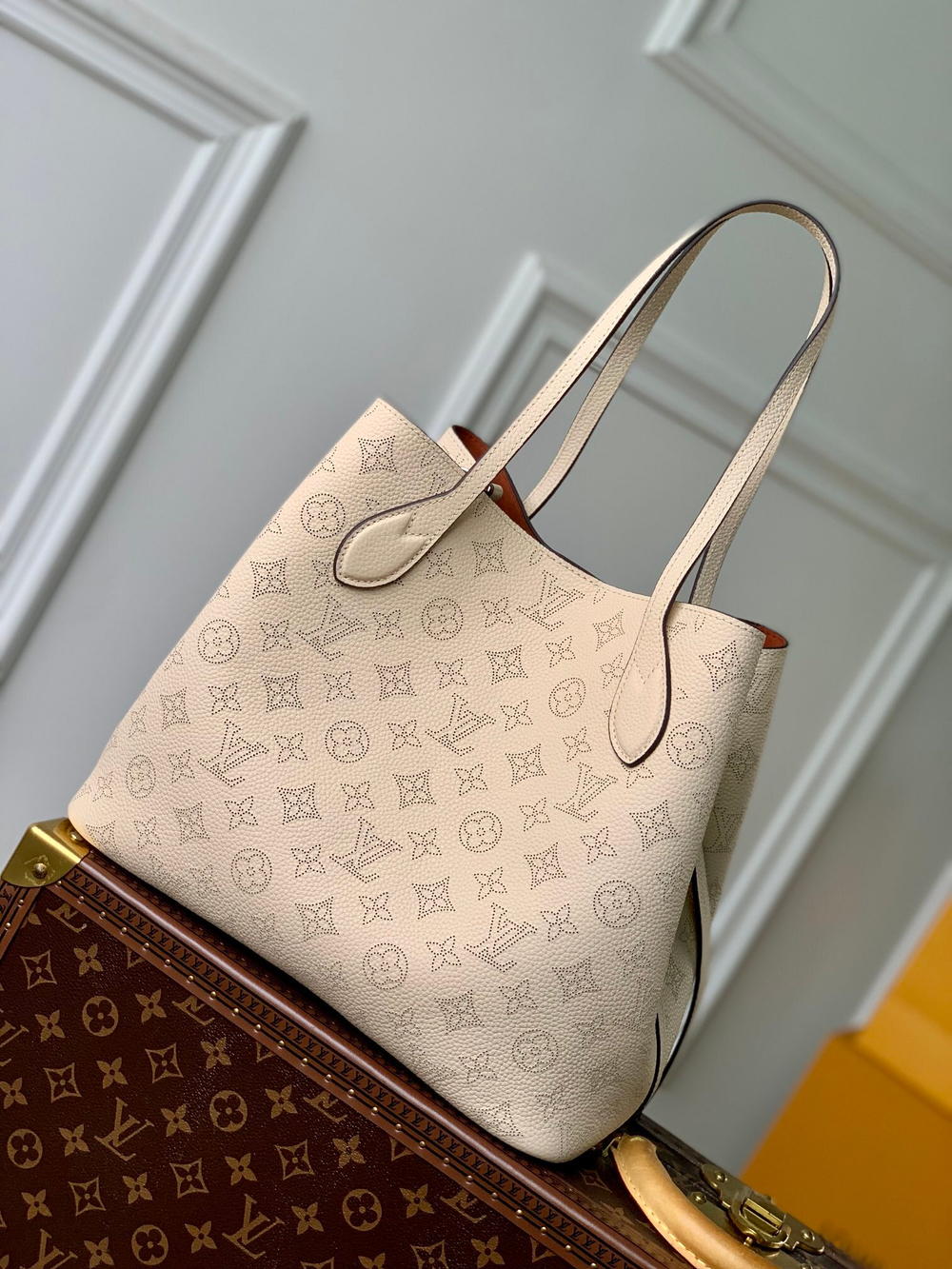 Louis Vuitton Blossom MM
