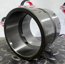 Втулка 424-70-11820