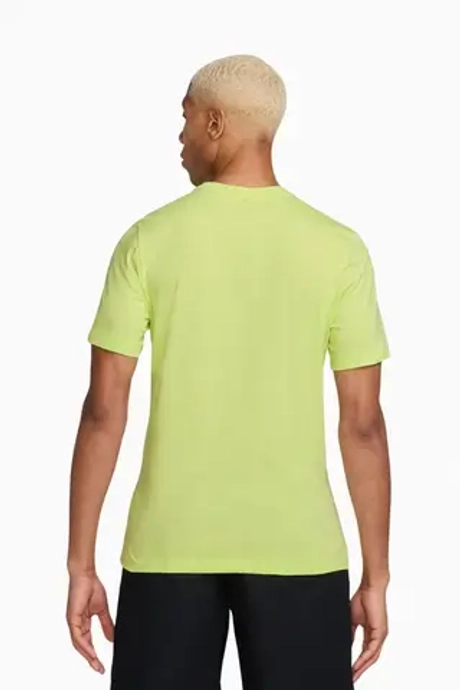 Футболка Nike Sportswear Club - зеленый