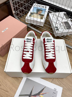 Женские кеды Miu Miu в красно-белом цвете с логотипом