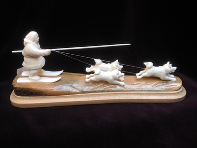 Лыжник с собаками, композиция