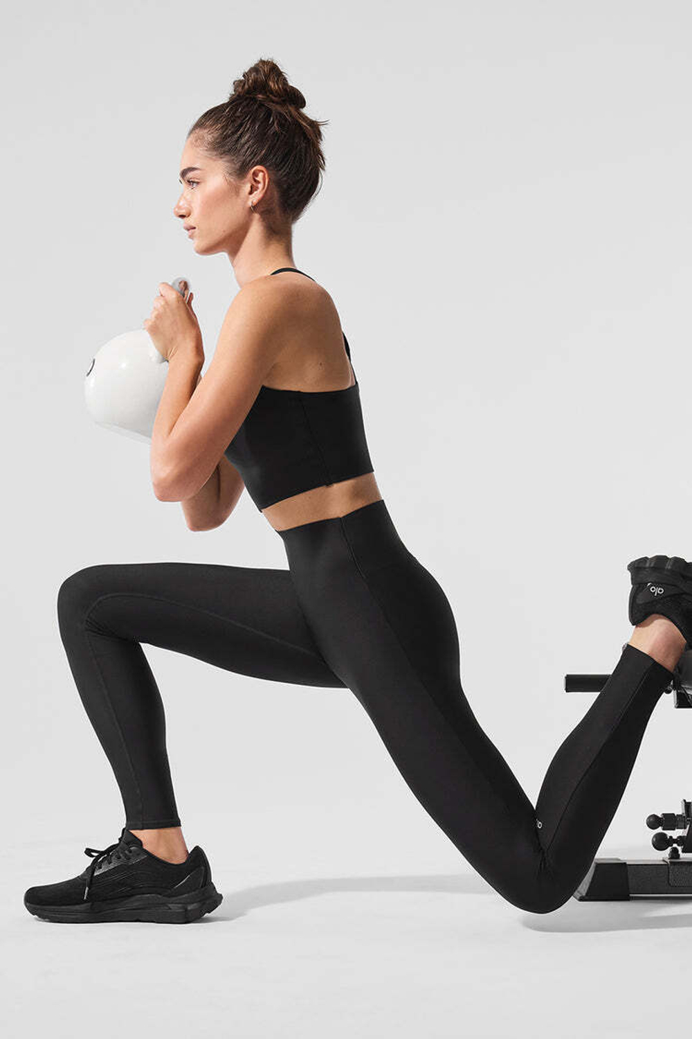 Alo yoga Изящный Бюстгальтер-майка Airlift, черный