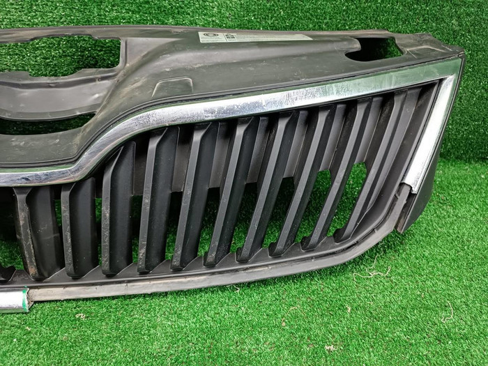 Решетка радиатора Skoda Rapid 1 (2012-2020)
