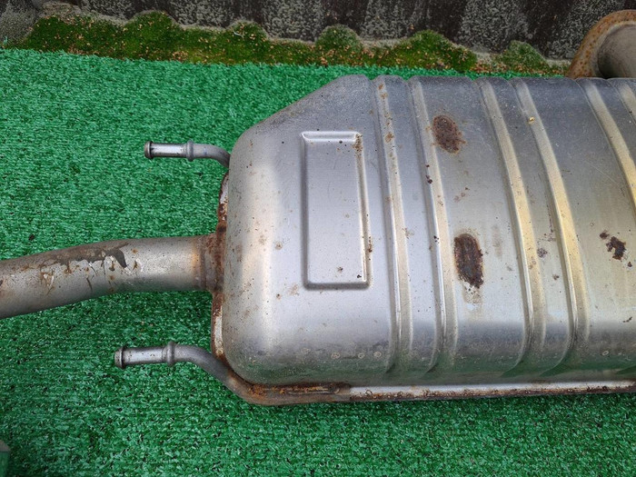 Глушитель Hongqi HS5 (2019-н.в.)