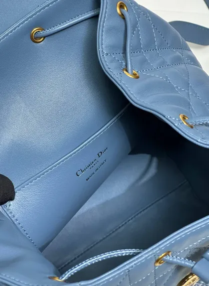 Рюкзак Dior Caro синий, модель среднего формата
