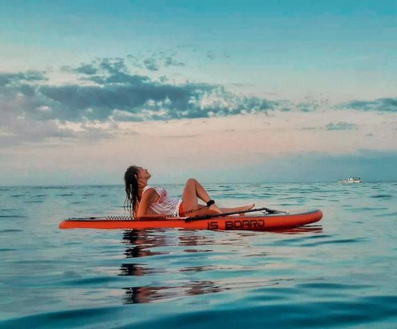 Надувная SUP-доска JS Board Dark Queen RQ335 335х82х15 см полный комплект