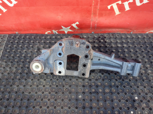 Кронштейн рессоры передней правый