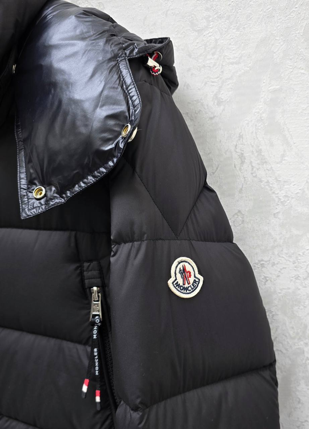 Пуховик Moncler
