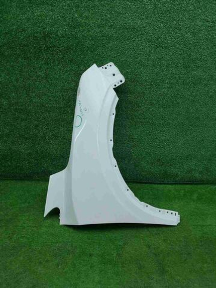 Крыло переднее правое Geely Coolray (2019-2024)